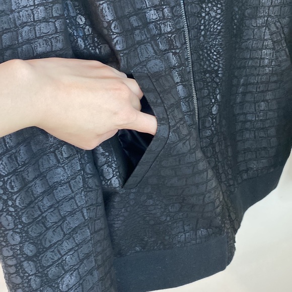 Genuine leather jacket - Picture 5 of 7